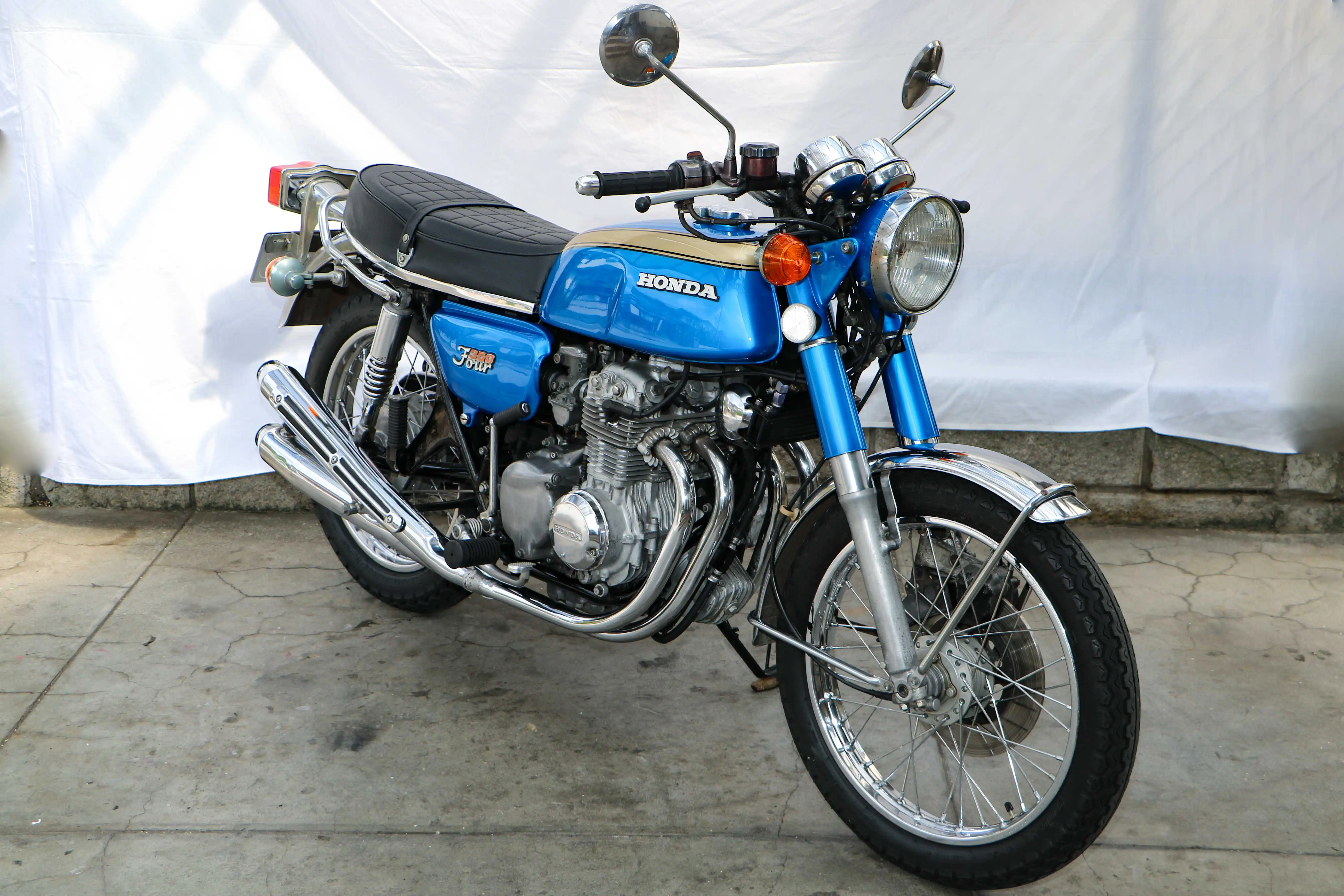 CB350