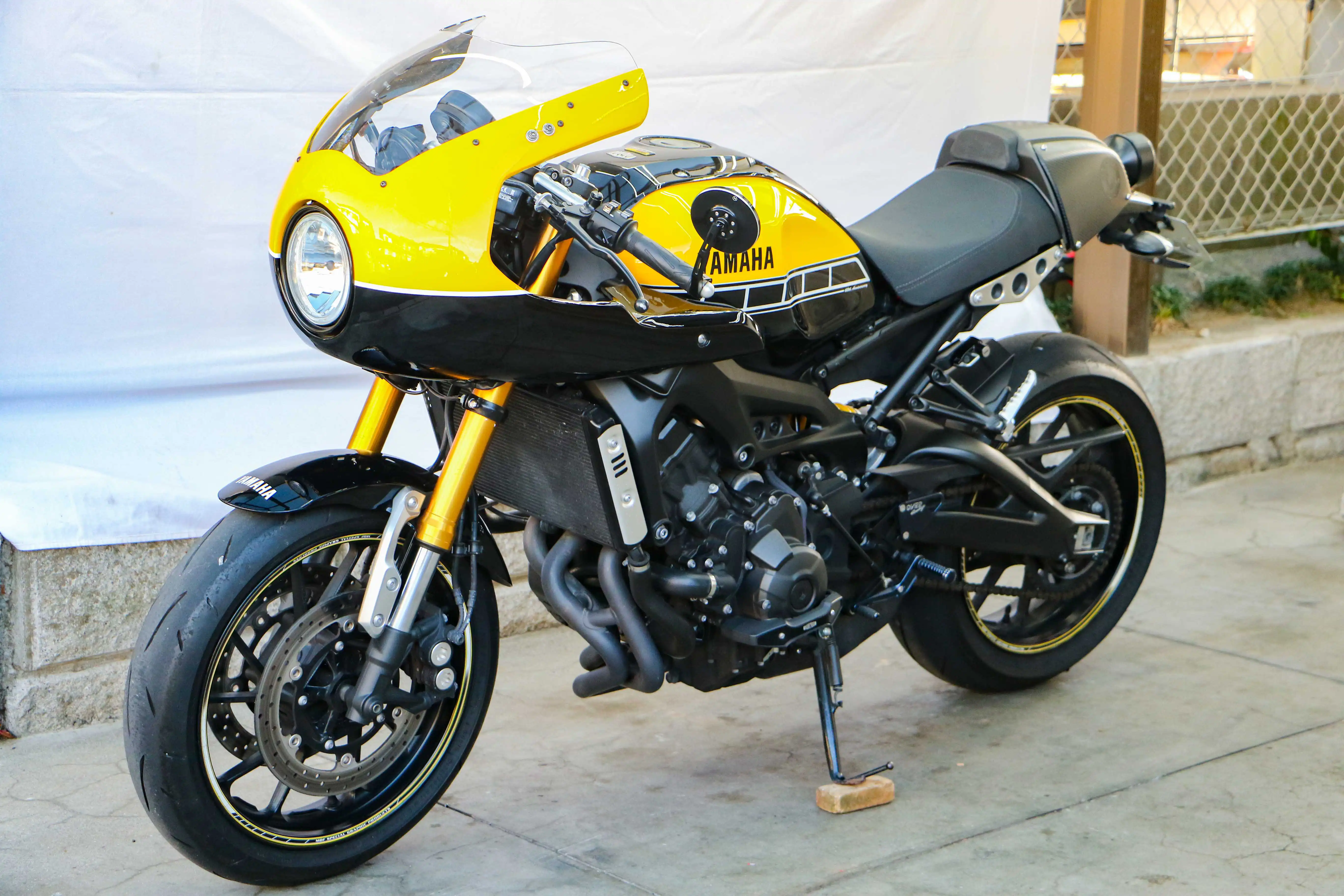 XSR900