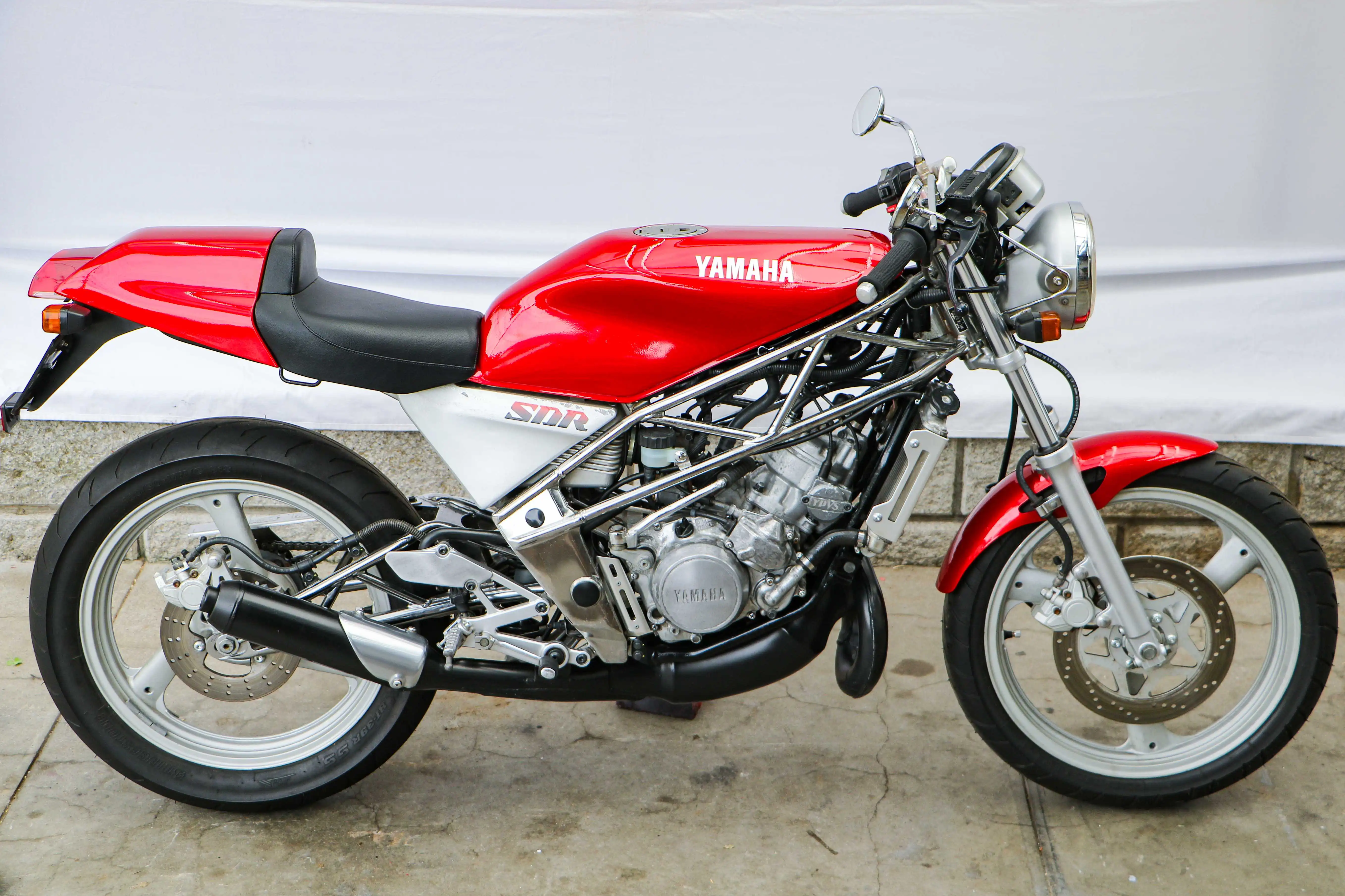 SDR200 2TV