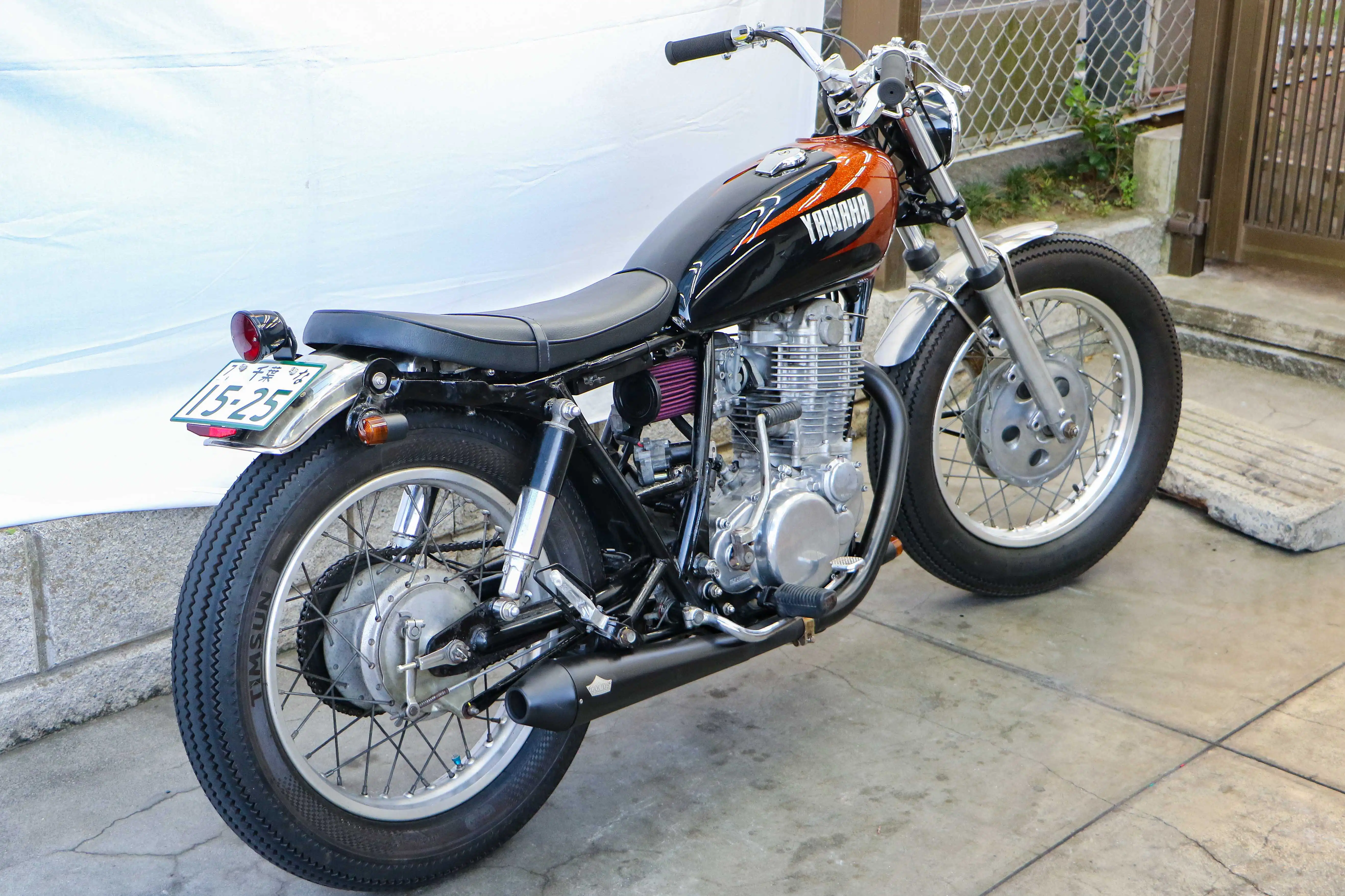 SR400 TRACKER