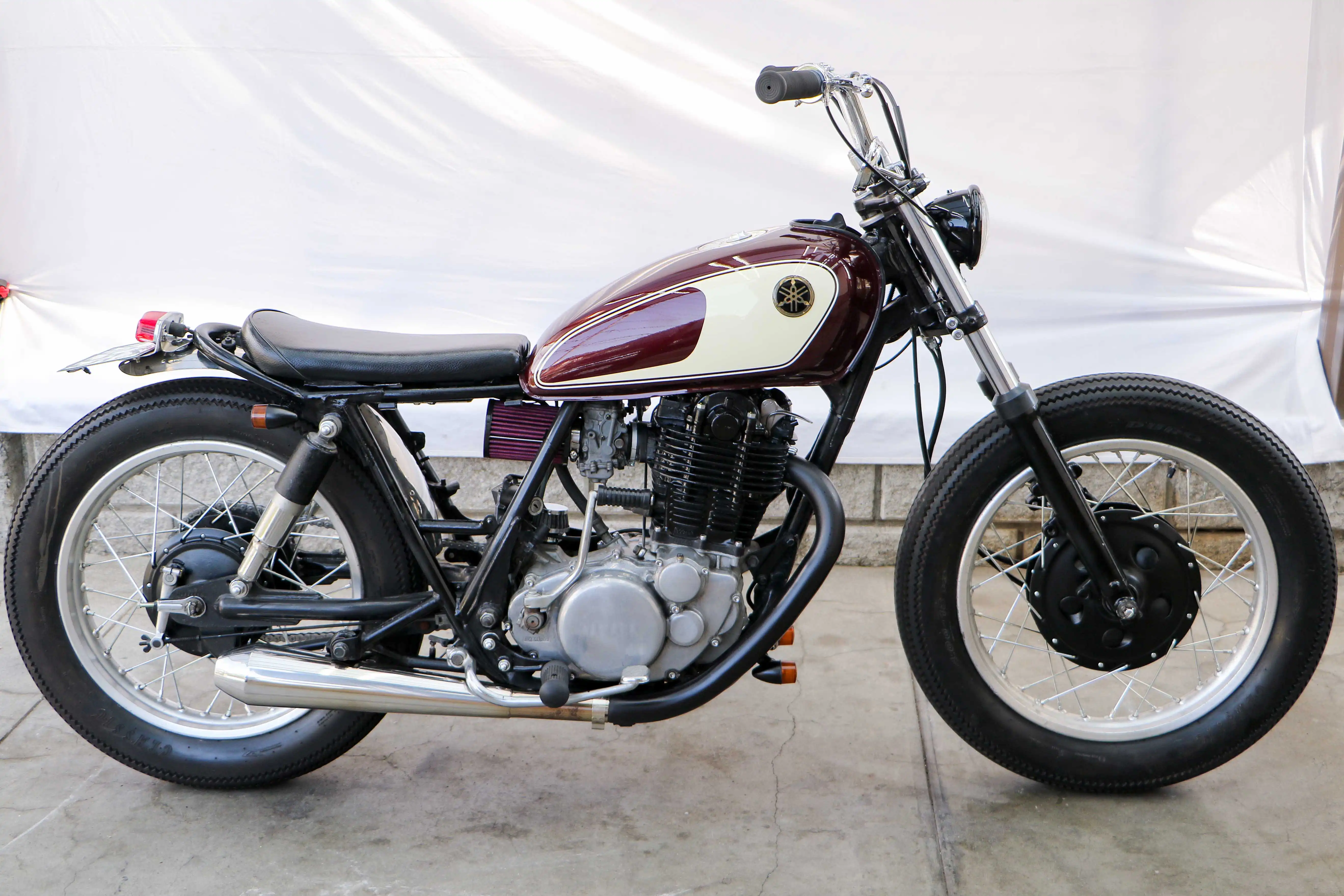 SR400 TRACKER