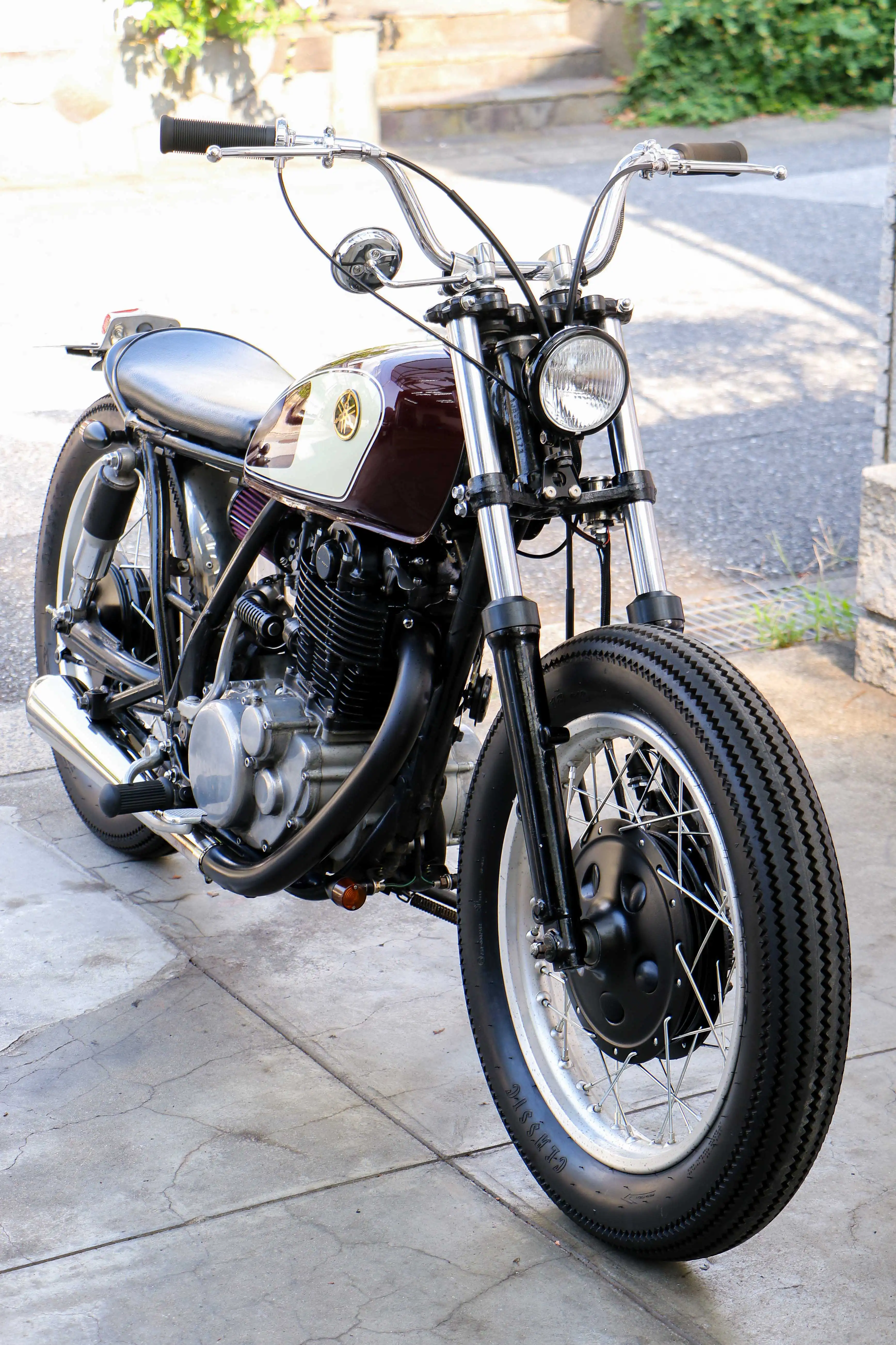 SR400 TRACKER