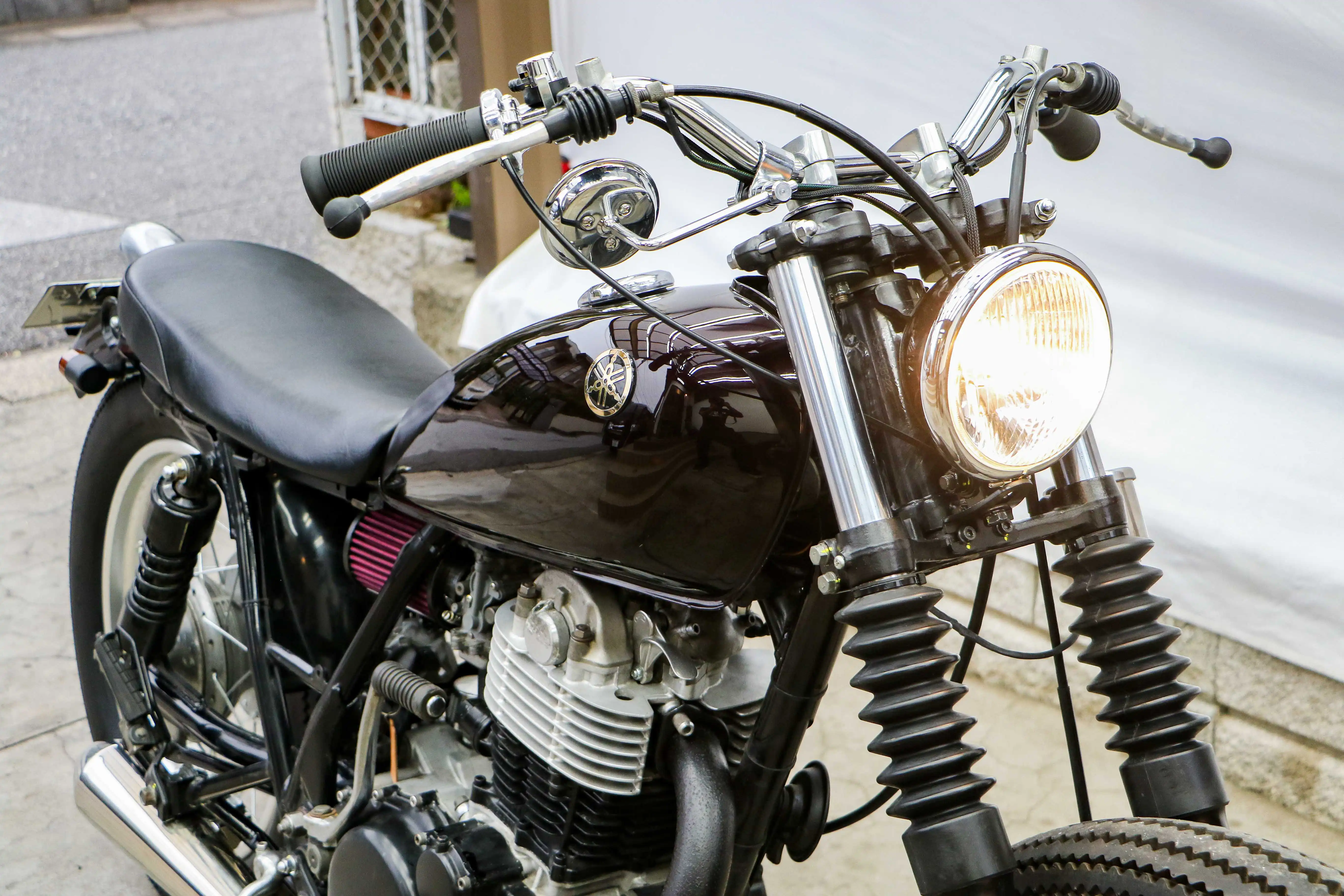 SR400 BOBBER