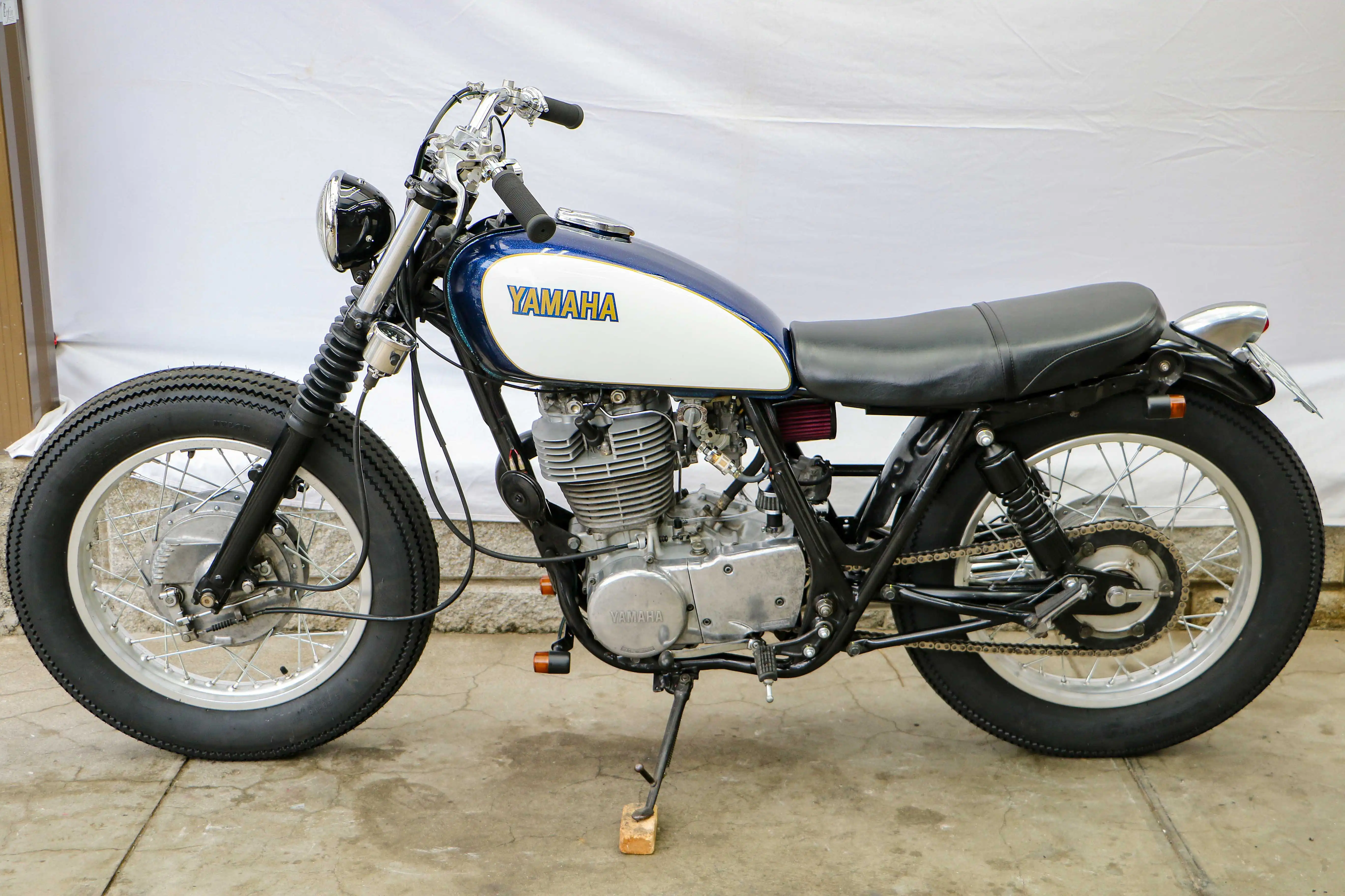SR400 BOBBER