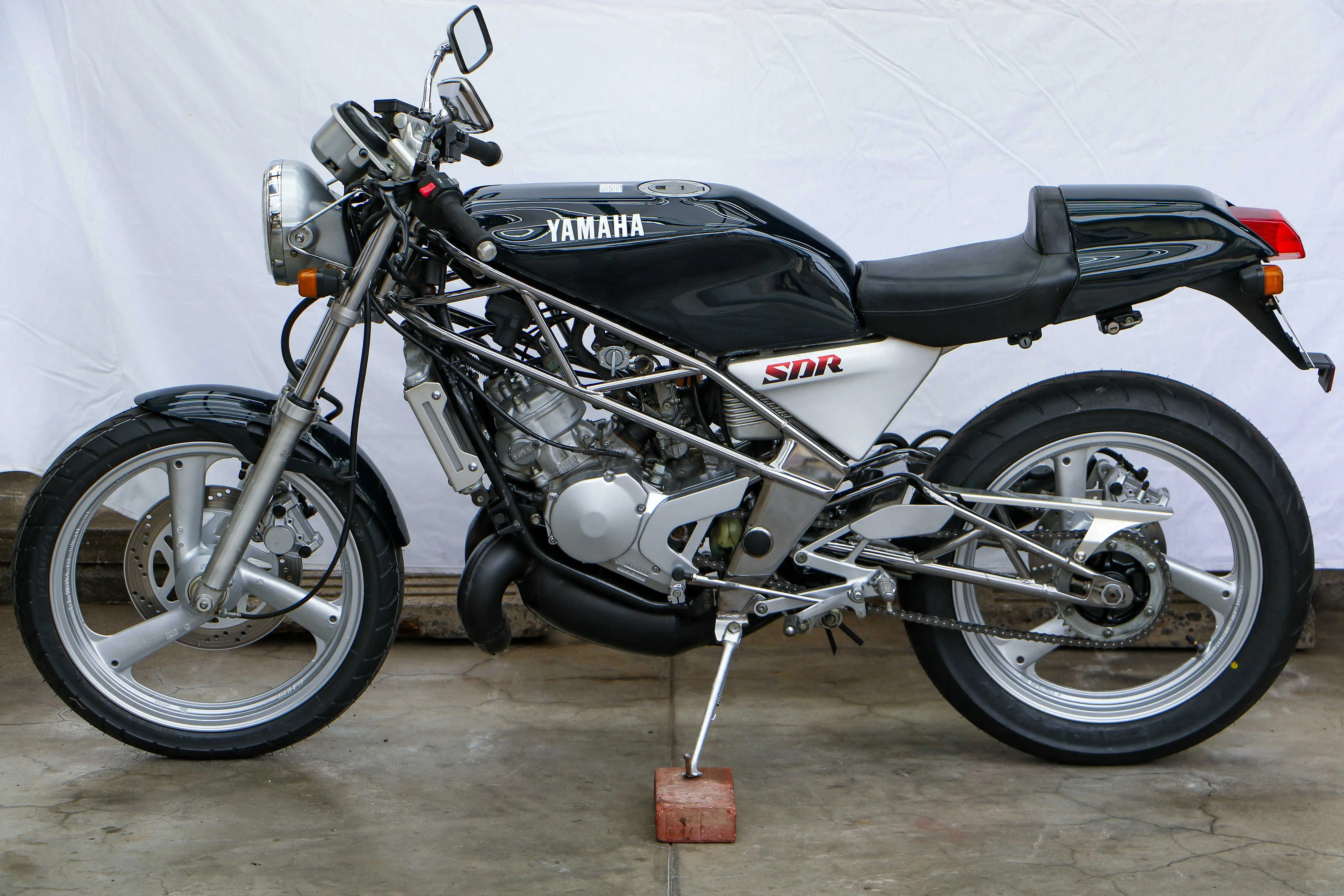 SDR200 2TV