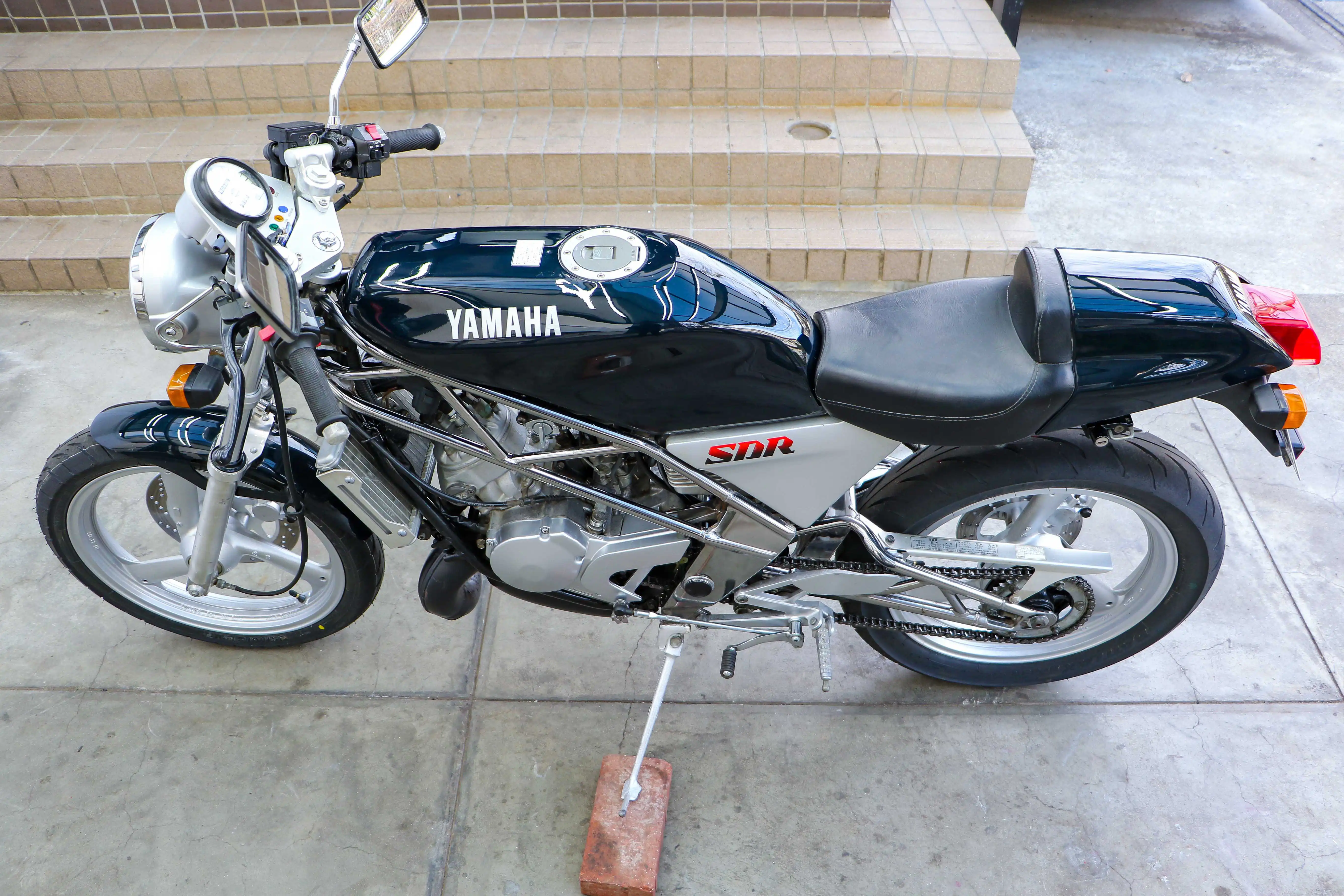 SDR200 2TV