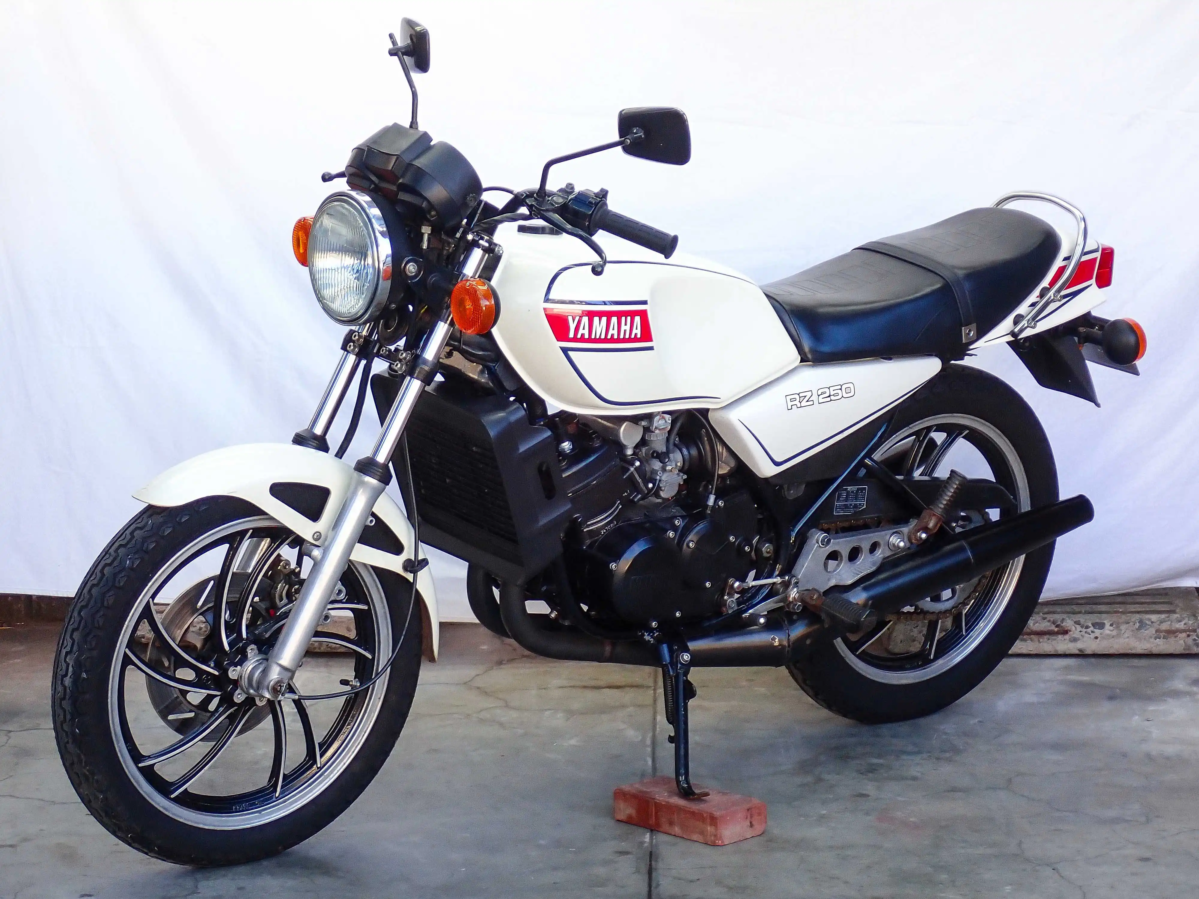 RZ250 4L3